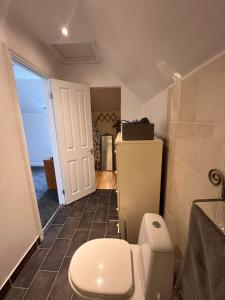 Ένα μπάνιο στο The Annexe - 10 Howards Croft +18 φωτογραφίες
