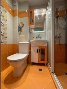 Phòng tắm tại Kati Home Varna +9 ảnh