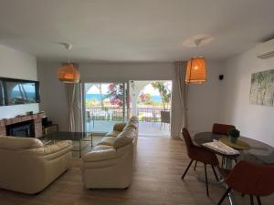 Posedenie v ubytovaní Independent Villa BEACH HOUSE EL BOSQUE
