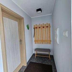 Posteľ alebo postele v izbe v ubytovaní Apartament 112