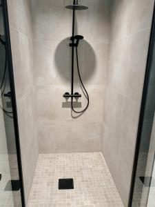 Ένα μπάνιο στο Modern Haug Retreat, Brand New Apartment from 2024 +21 φωτογραφίες