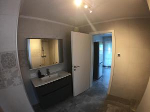 Fotografie z fotogalerie ubytování Ferienwohnung nähe Gmunden Top 4 v destinaci Pinsdorf