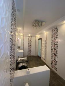 奥托佩尼Ami Residence Bucharest Airport,Therme&FREE PARKING Otopeni的相册照片