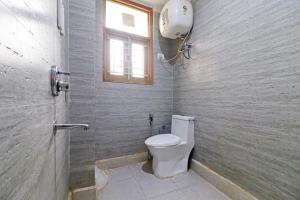 Koupelna v ubytování Hotel Trendy Residency - Couple Friendly Hotel + 37 fotografií