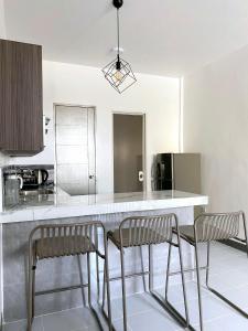 Nhà bếp/bếp nhỏ tại Casas Bugambilias Door 1 +8 ảnh