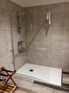 Koupelna v ubytování HISTOIRE D'Ô - Les Piscines - Chambres d'hôtes