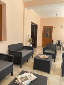 Posezení v ubytování Villa Beni Osmenaj