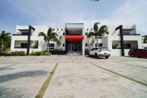 Gallery image of 2 Bed Sea View PrivBeach Free Parking in Runaway Bay