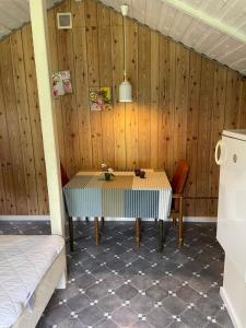 Fotografie z fotogalerie ubytování Tarm camping 2 Persons hytte v destinaci Tarm