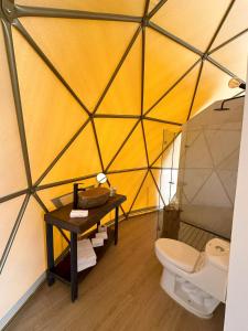 Koupelna v ubytování Nature Luxury Glamping + 20 fotografií