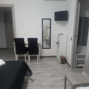 A television and/or entertainment centre at I Fiori