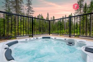 Ảnh trong thư viện ảnh của Casa de Campo / Luxury, Comfort & SPA near Quebec ở Valcartier Station +48 ảnh