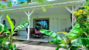 Zahrada ubytování MAJO LOUNGE dans un jardin tropical à 5 min de la mer Caraïbe