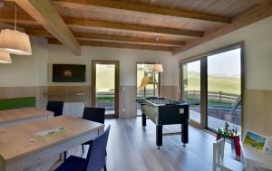 Telewizja i/lub zestaw kina domowego w obiekcie Resort Tirol Brixen am Sonnenplateau