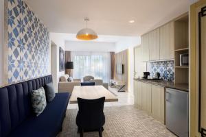 Dapur atau dapur kecil di Radisson Blu Resort Saidia Beach