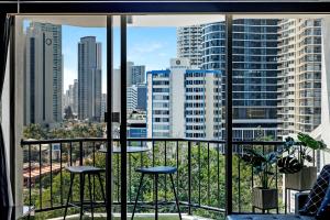 Designer Suites - Versace On View的阳台或露台