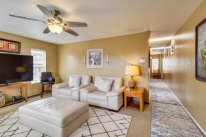 Gallery image of Mountain-View Cabin in Pinetop with Fire Pit and Yard in Pinetop-Lakeside