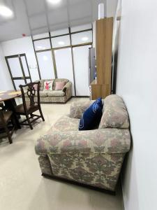 Afbeelding uit fotogalerij van Departamento residencial con GARAGE in Portoviejo