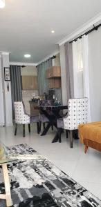Posezení v ubytování Modern Apartment in Kampala