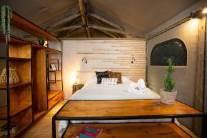 Postel nebo postele na pokoji v ubytování Bo-den-See Luxury Tent