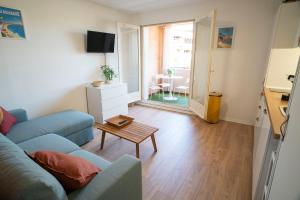 Телевизор и/или развлекательный центр в T2 Les Dauphins Giens