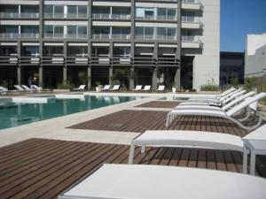 Hồ bơi trong/gần Arribo Buenos Aires Apartments San Telmo
