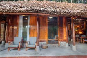 Φωτογραφία από το άλμπουμ του Cinnamon Eco Lodge σε Nậm Hoắc