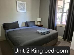 Bunbury's Most Convenient Location客房内的一张或多张床位