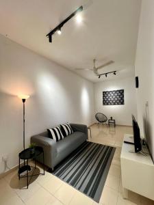 Posezení v ubytování 7 STAY#2 - 1 Room for 3 Pax at Kuala Berang -Best Travelers Stay