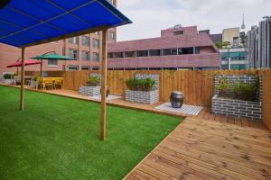 Zahrada ubytování Eight Rest Hostel Myeongdong