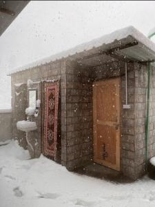Koupelna v ubytování Parvati Central