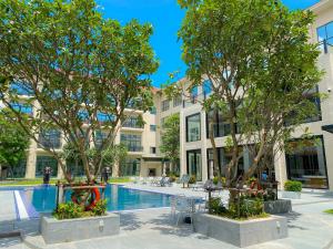 Bazén v ubytování DongHu Resort Hotel nebo v jeho okolí