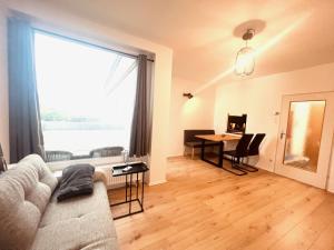 Zona de estar de Wohnung mit wunderschönem Seeblick
