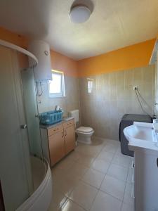 Koupelna v ubytování Apartman Jole + 37 fotografií