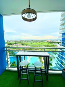 Balkon ili terasa u objektu Stylish studio type apartment in Azure North