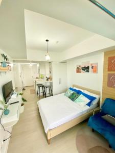 Krevet ili kreveti u jedinici u okviru objekta Stylish studio type apartment in Azure North