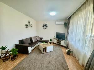 Billede fra billedgalleriet på Cozy Seaside Getaway One Bedroom Apartment Moni in Sveti Vlas i Sveti Vlas