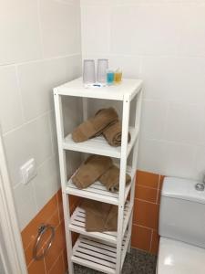A bathroom at Bahia Colon