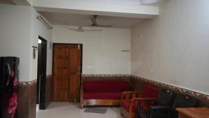 Mayapur Prakash的休息区