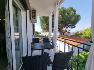 Gallery image of Apartment A&E with Sea View in Vabriga