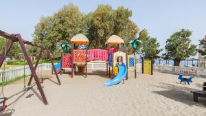 Herní místnost nebo prostor pro děti v ubytování Caldera Beach
