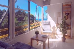 Posezení v ubytování Salouhouses Apartment Cala Crancs
