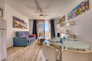 Posedenie v ubytovaní Appartamento con 1 camera da letto con vista OV223