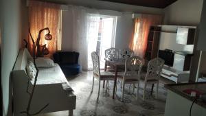 Φωτογραφία από το άλμπουμ του Safari Suit 6 στο Σιντέ