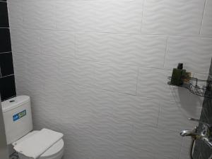 Ένα μπάνιο στο Guest House