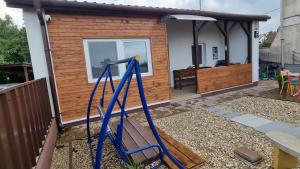 Herní místnost nebo prostor pro děti v ubytování HT Apartman