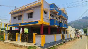 Gallery image of Drcottage coutrallam in Kuttālam +4 photos