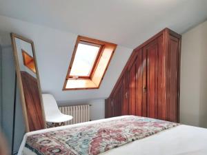 A bed or beds in a room at Playa de Raxó, al lado de Sanxenxo
