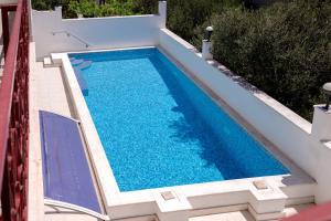 Бассейн в Villa M&M - ZF Hvar или поблизости