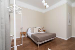 Posteľ alebo postele v izbe v ubytovaní 3 bedroom Apartment with the balcony - Rejtana 10